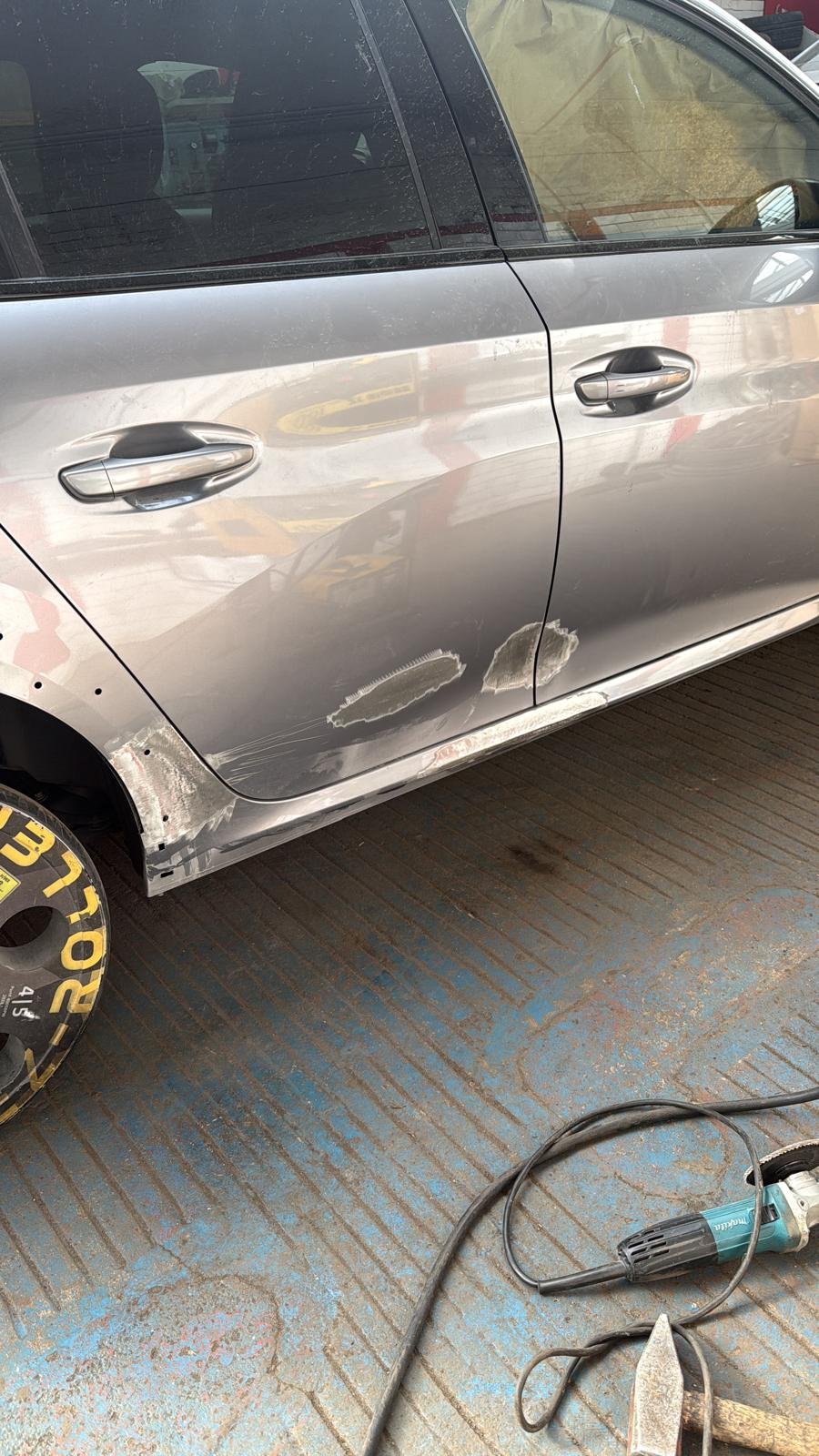 Car body repair work carried out by Ozgur Car Body Repair in Edinburgh